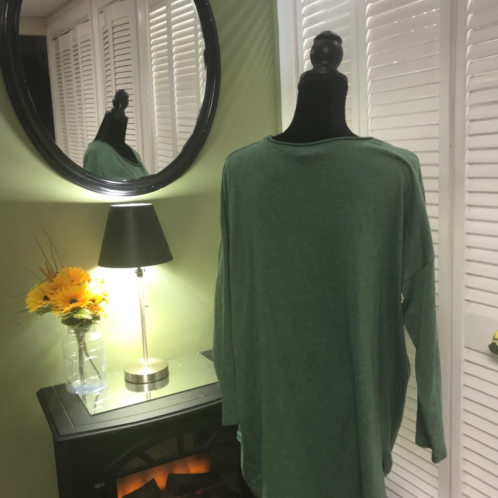 Sweater - Picture 3 of 5